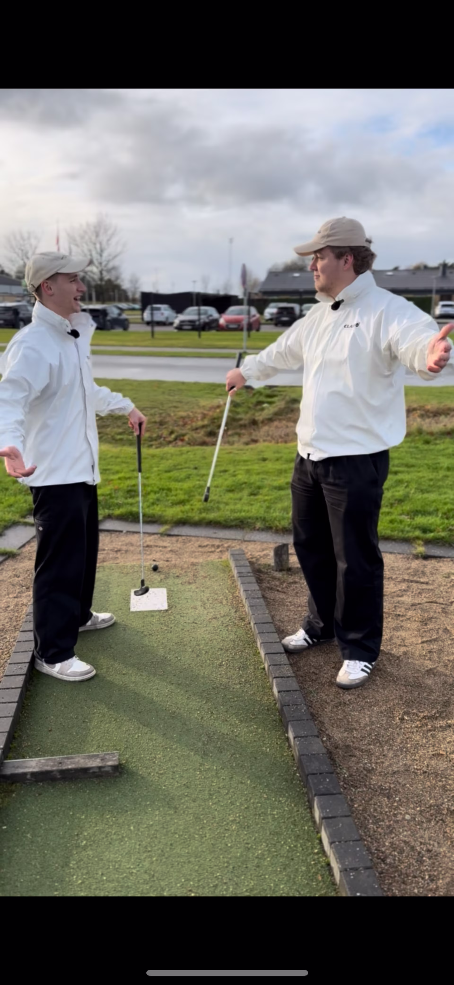 Vinduespudser fra Clario ved minigolf i Vejen